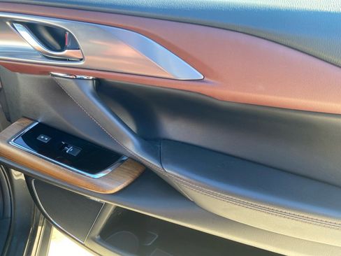 Used 2017 MAZDA CX-9 Signature image 34