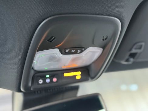 Used 2025 Chevrolet Colorado ZR2 w/ Technology Package image 42