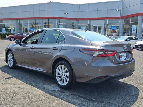Certified 2023 Toyota Camry LE image 5