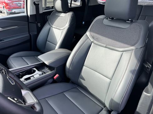 New 2026 Ford Explorer Active w/ Active Comfort Package AWD/4WD image 22
