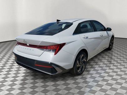 New 2025 Hyundai Elantra SEL