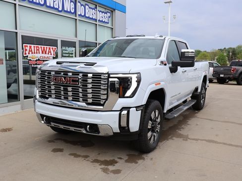 New 2026 GMC Sierra 3500 Denali w/ Denali Reserve Package AWD/4WD image 6