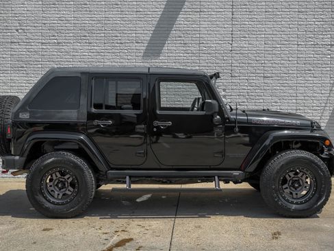Used 2016 Jeep Wrangler Unlimited Rubicon image 4