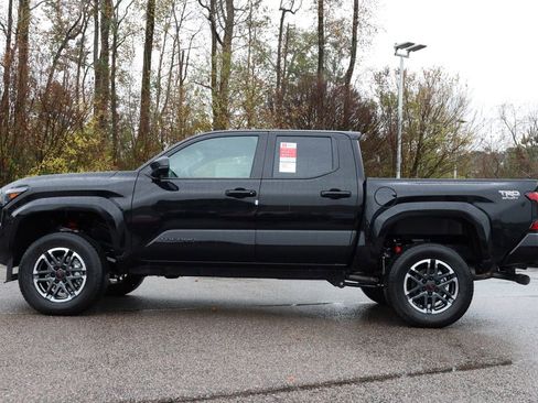 New 2026 Toyota Tacoma TRD Sport image 3