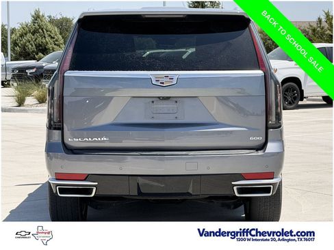 Used 2021 Cadillac Escalade ESV Premium Luxury AWD/4WD image 5