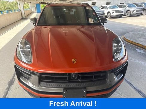 Used 2024 Porsche Macan Turbo AWD/4WD image 18