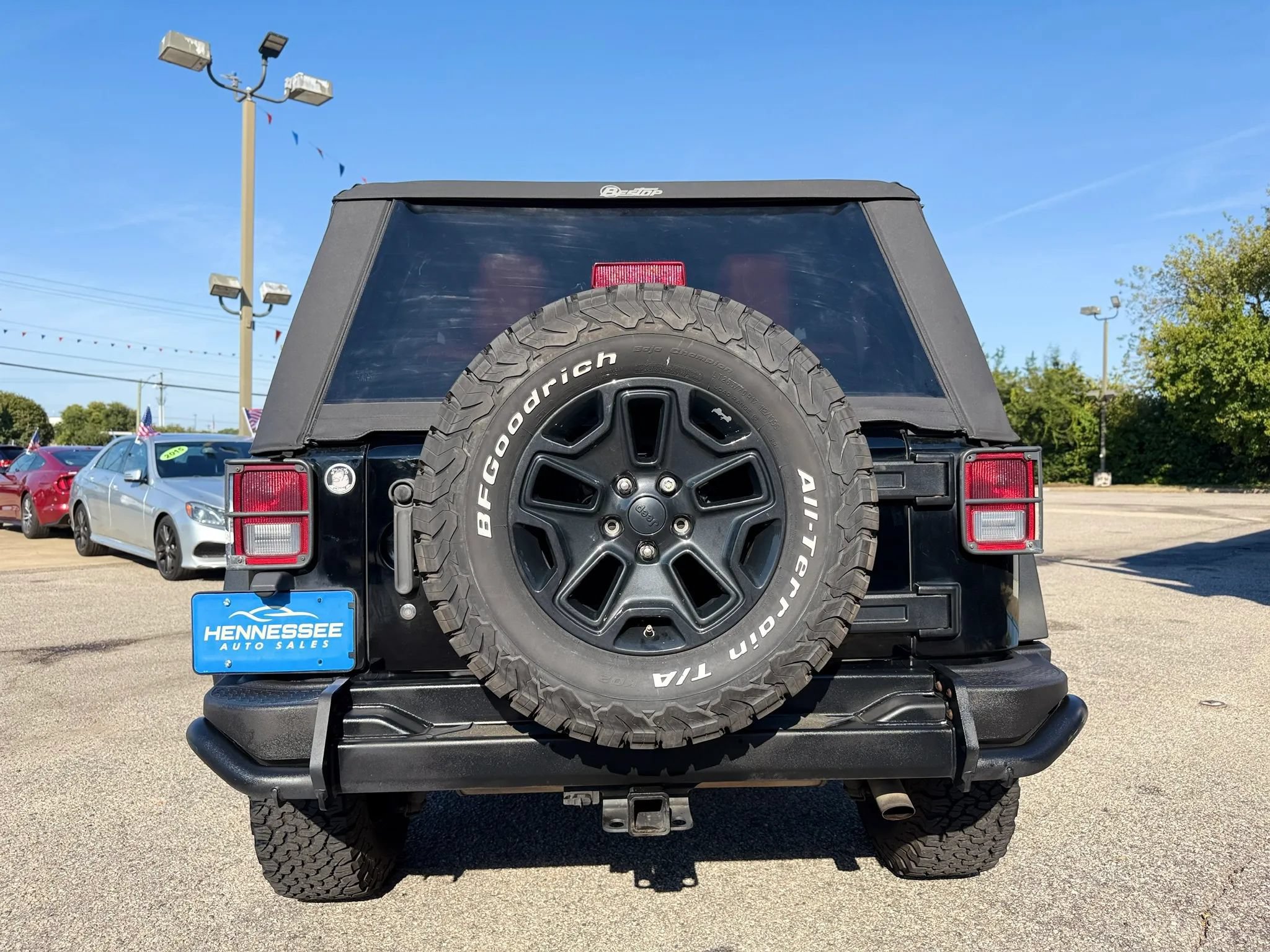 Used 2013 Jeep Wrangler Sahara AWD/4WD image 24