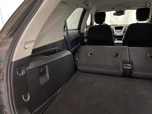 Used 2017 Chevrolet Equinox LT w/ Convenience Package image 14