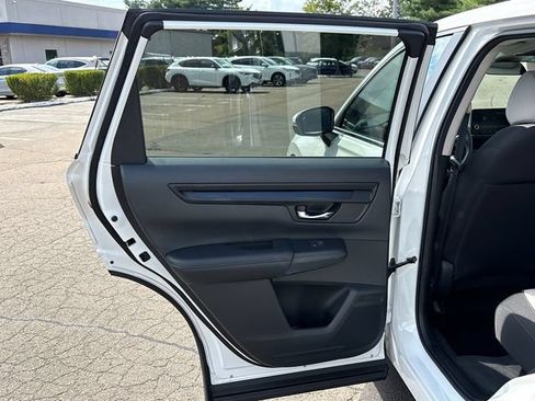 Used 2025 Honda CR-V EX image 24