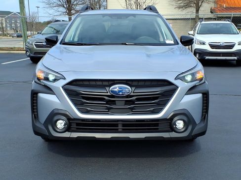 Used 2023 Subaru Outback Onyx Edition image 2
