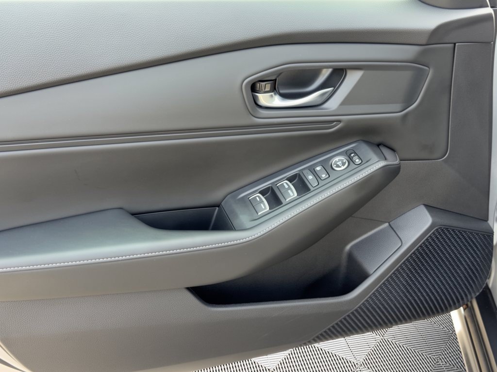 Certified 2025 Honda Accord Sport image 14