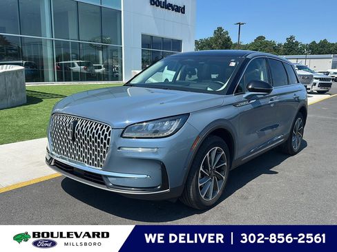 Used 2023 Lincoln Corsair FWD w/ Equipment Group 102A image 1