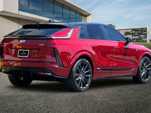 New 2026 Cadillac Lyriq V w/ LPO, Floor Liner Package image 4