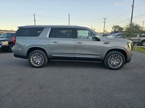 New 2026 GMC Yukon XL Elevation image 4