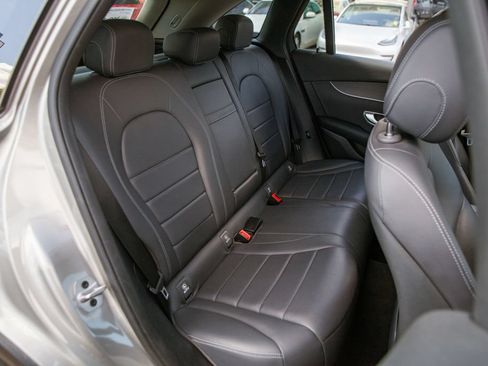 Used 2022 Mercedes-Benz GLC 300 image 12