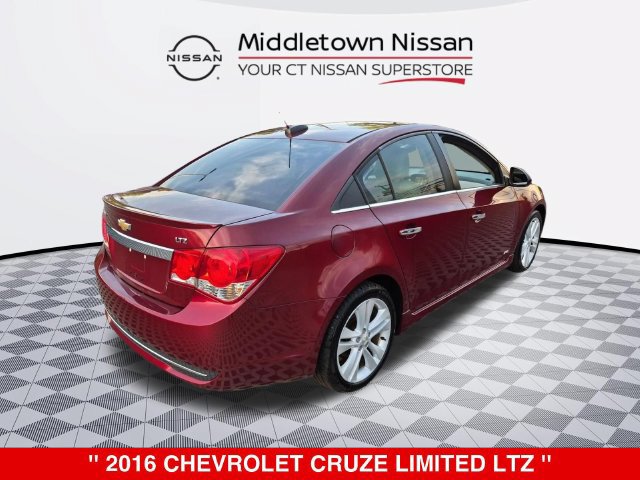 Used 2016 Chevrolet Cruze LTZ w/ Sun, Sound and Sport Package FWD image 3