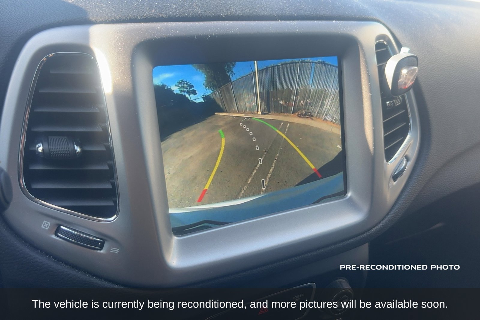 Used 2020 Jeep Compass Sport AWD/4WD image 17