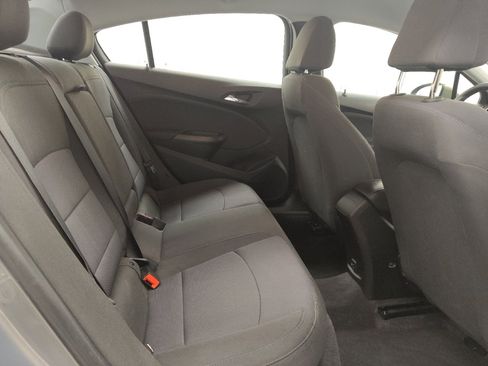 Used 2019 Chevrolet Cruze LT w/ Convenience Package FWD image 19
