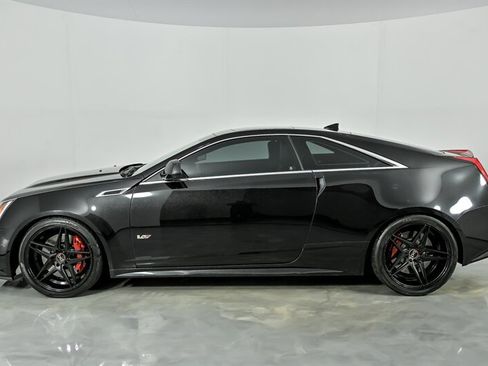 Used 2011 Cadillac CTS V image 7