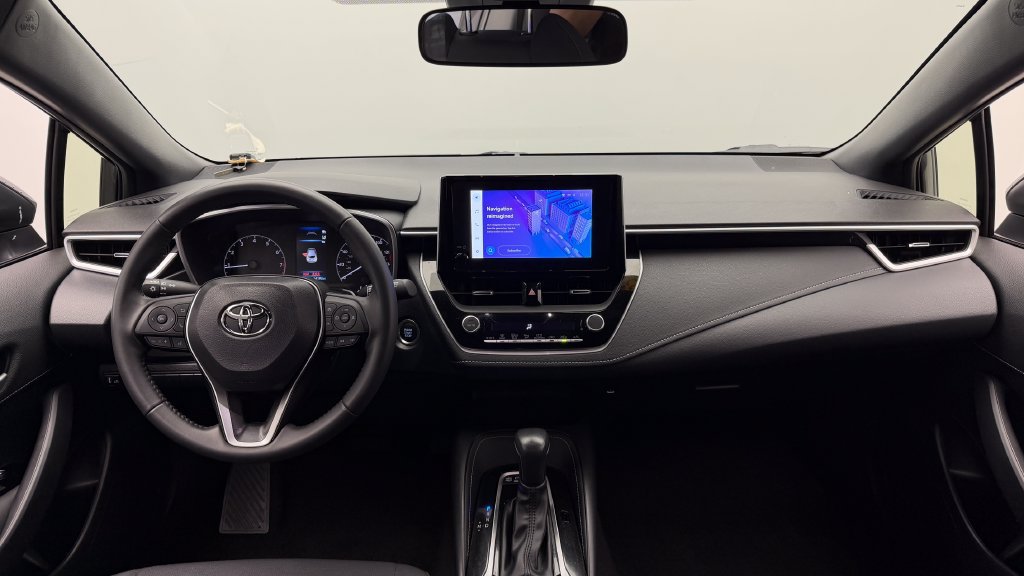 Certified 2025 Toyota Corolla SE FWD image 27