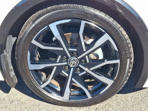 Certified 2024 Toyota Prius Prime image 9