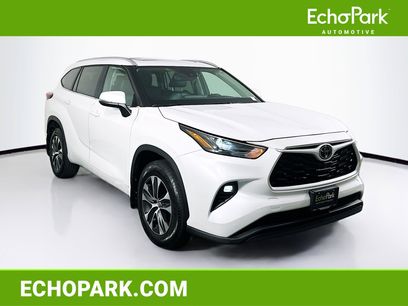 Used 2025 Toyota Highlander XLE