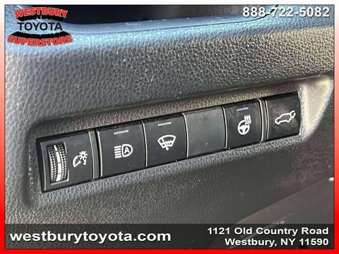 Certified 2022 Toyota RAV4 XLE Premium AWD/4WD image 25