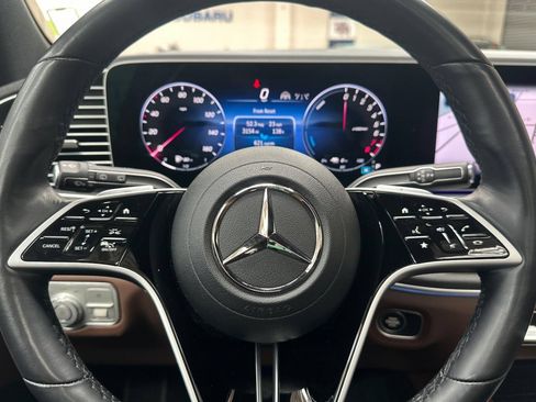 Used 2025 Mercedes-Benz GLE 450e 4MATIC image 31