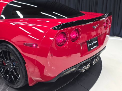 Used 2007 Chevrolet Corvette Coupe w/ Preferred Equipment Group RWD image 45