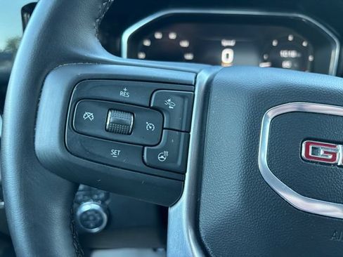 Used 2026 GMC Sierra 1500 SLT AWD/4WD image 18