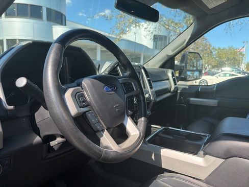 Used 2019 Ford F250 Lariat w/ Lariat Value Package image 8