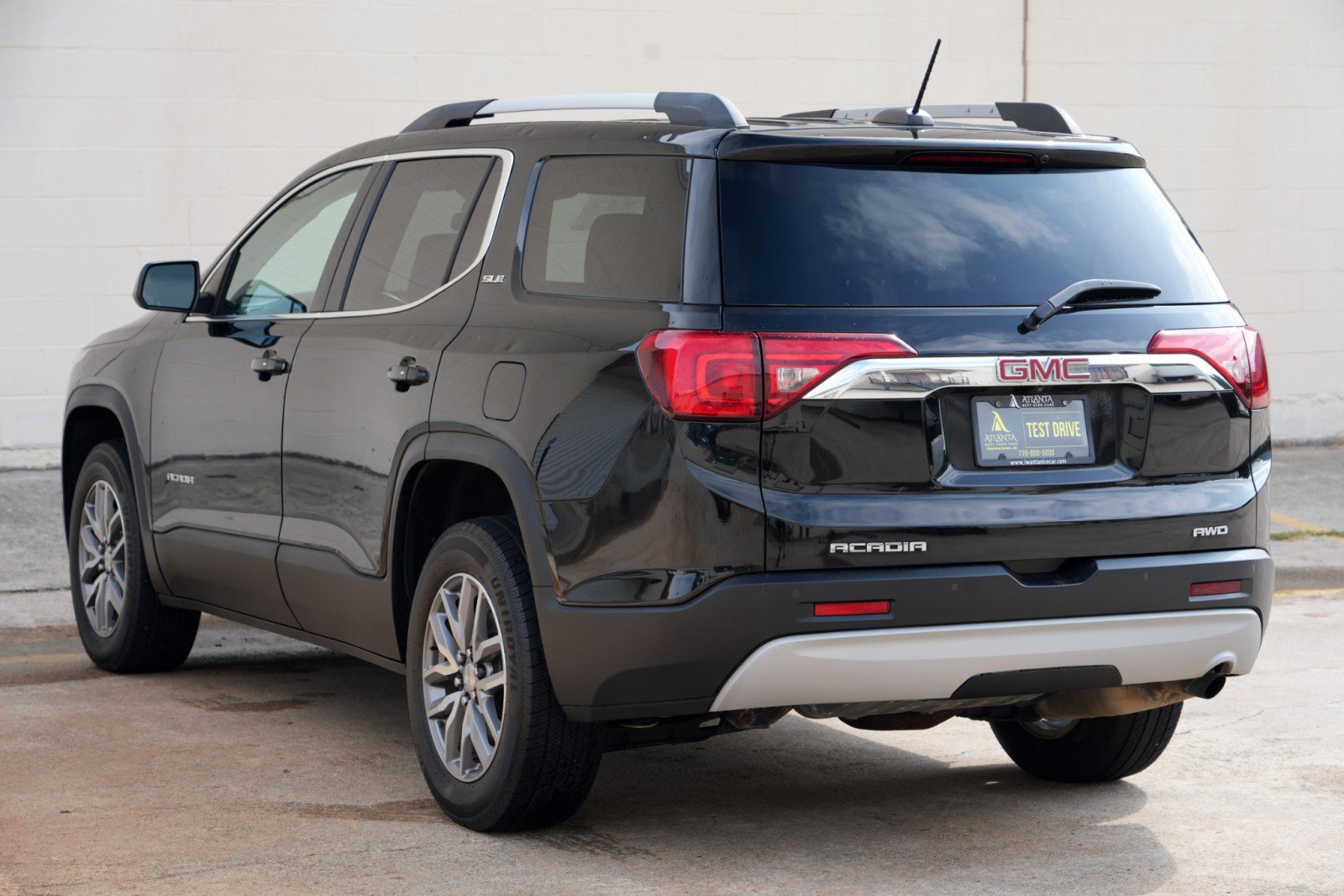 Used 2018 GMC Acadia SLE w/ Driver Alert Package I AWD/4WD image 44