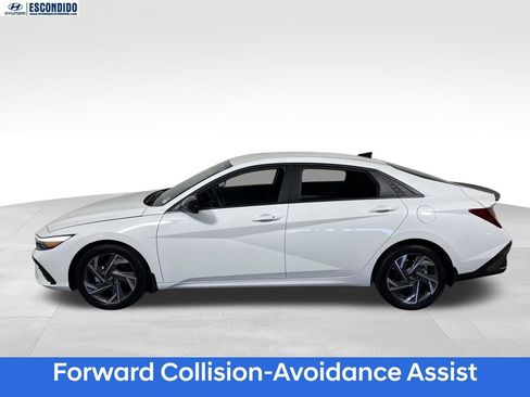 Certified 2025 Hyundai Elantra Sport FWD image 2