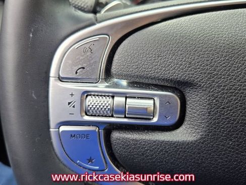 Used 2022 Genesis GV70 2.5T image 30