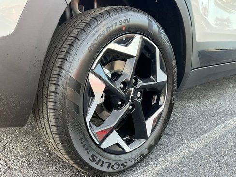 New 2026 Kia Seltos S image 6