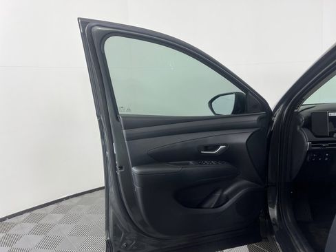 Used 2025 Hyundai Tucson SEL image 32