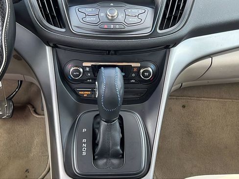 Used 2016 Ford Escape SE w/ Equipment Group 201A FWD image 15