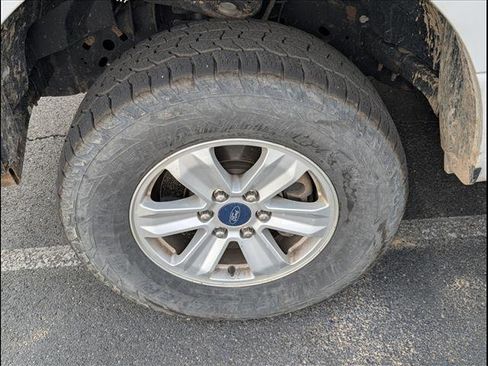 Used 2018 Ford F150 XL w/ Equipment Group 101A Mid image 10