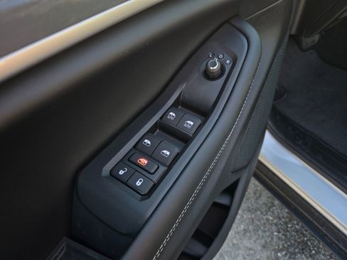 New 2025 Jeep Grand Cherokee Limited image 12