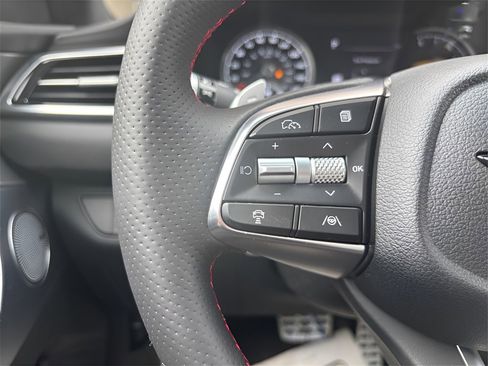 New 2025 Genesis G70 2.5T w/ Sport Prestige Package image 29