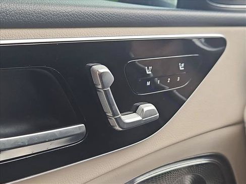 Used 2023 Mercedes-Benz C 300 Sedan image 18