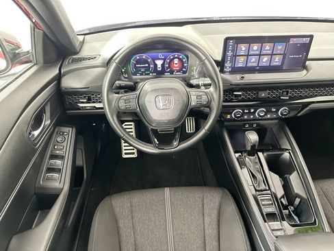 Used 2024 Honda Accord Sport image 11