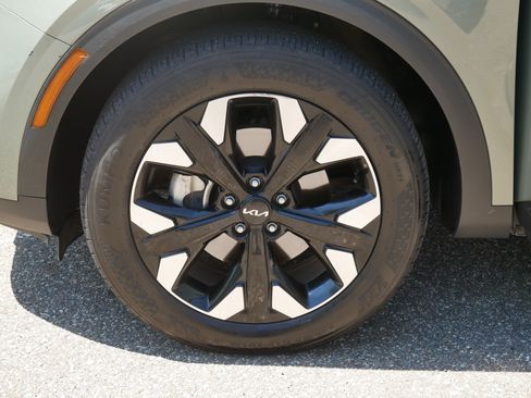 Certified 2024 Kia Sportage X-Line w/ X-Line Premium Package AWD/4WD image 15