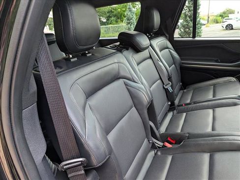 Used 2025 Lincoln Navigator Reserve w/ Jet Appearance Package AWD/4WD image 18