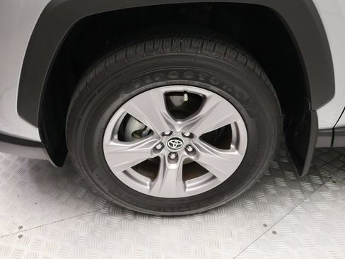 Certified 2025 Toyota RAV4 XLE AWD/4WD image 4