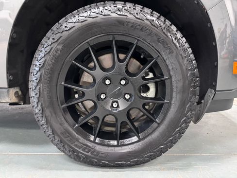 Used 2022 Ford Maverick XL w/ Equipment Group 100A Standard AWD/4WD image 10