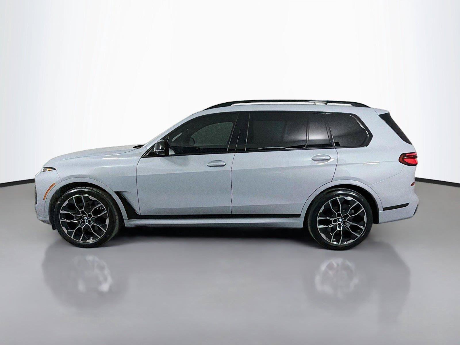Used 2026 BMW X7 M60i AWD/4WD image 8