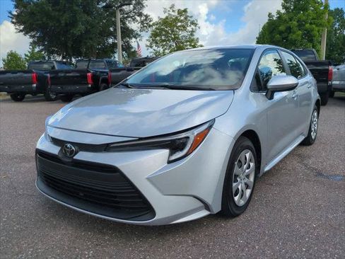 Certified 2026 Toyota Corolla LE FWD image 2