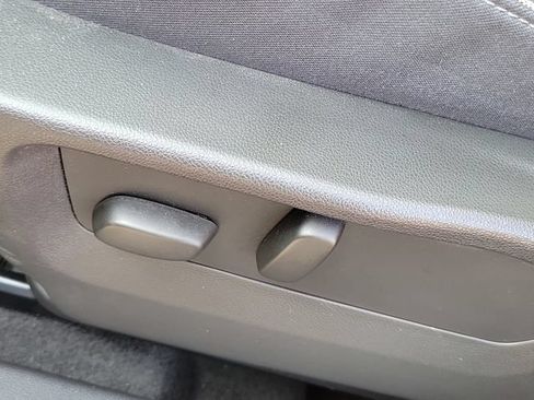 Certified 2023 Buick Envision Essence AWD/4WD image 17