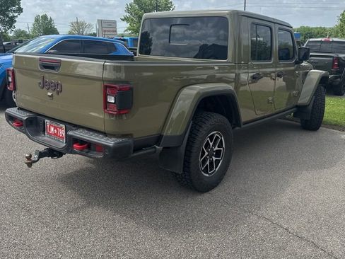 Used 2025 Jeep Gladiator Rubicon image 12